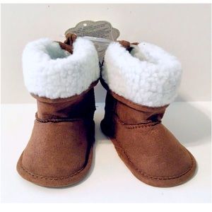 Stepping Stones Tan White Faux Fur Pre Walk Bootie Size 3  6-9 Month